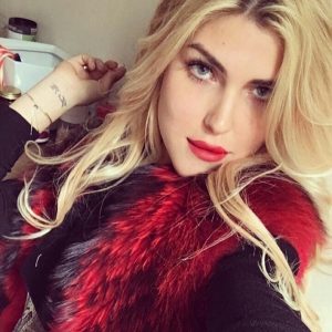 Désirs de domination et fétichisme Justine - rencontre-Dominatrice-Le Havre